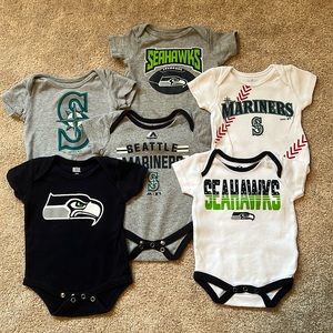 Seattle Sports Onesies 0-3 months
